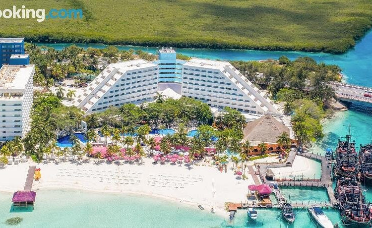 Image principale de l'hôtel Grand Oasis Palm offert par VosVacances.ca