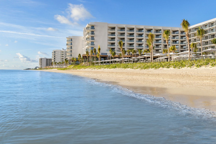 Image du hilton cancun allaround offert par VosVacances.ca