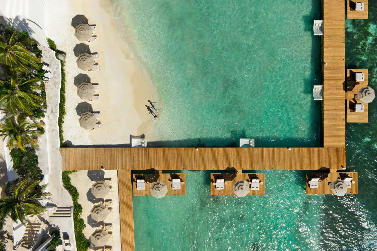 Image du impression isla mujeres by secrets balcony offert par VosVacances.ca