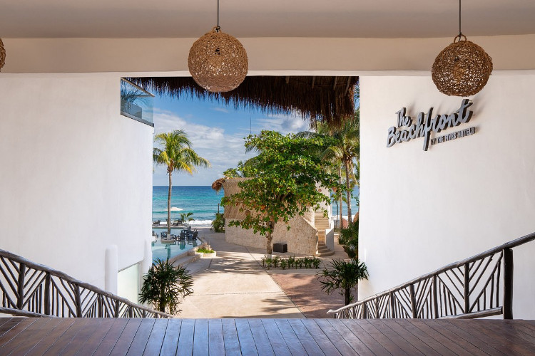 Image du the beachfront by the fives hotel fitness offert par VosVacances.ca