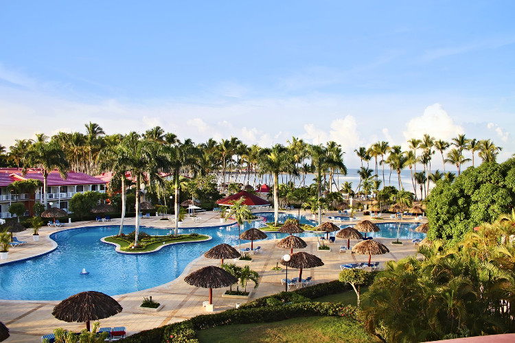 Image du bahia principe grand beach offert par VosVacances.ca